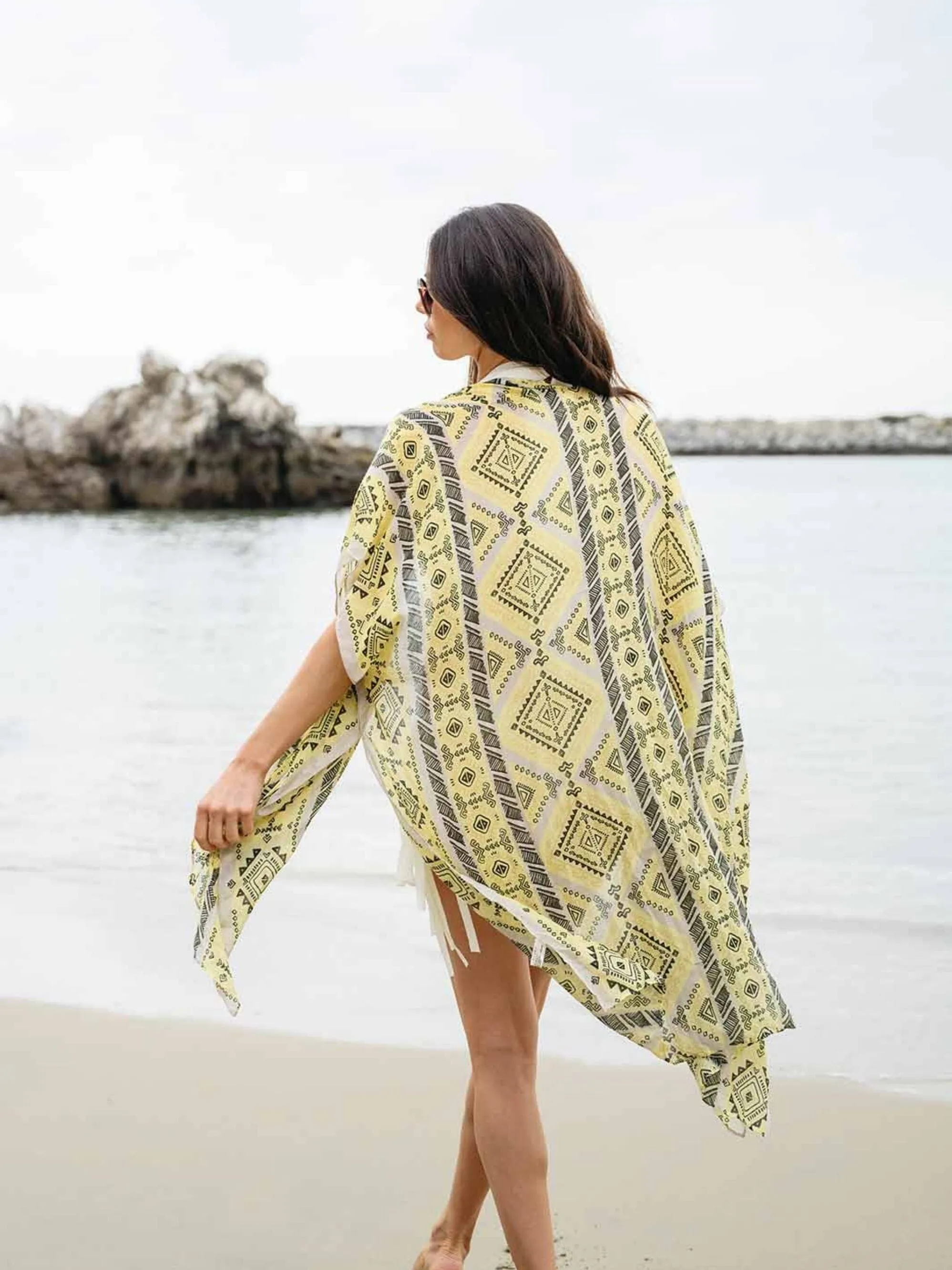 WOMEN'S SHORT SLEEVE OPEN FRONT MULTI PRINT KIMONO