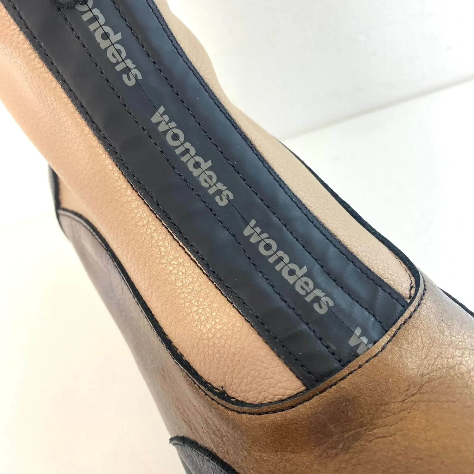Wonders Bronze Leather Front Zip Wedge Boots