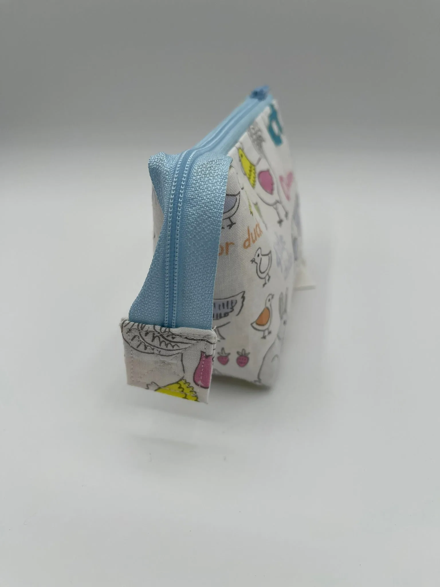 Zipper Bucket Bag - Barnyard Pastels