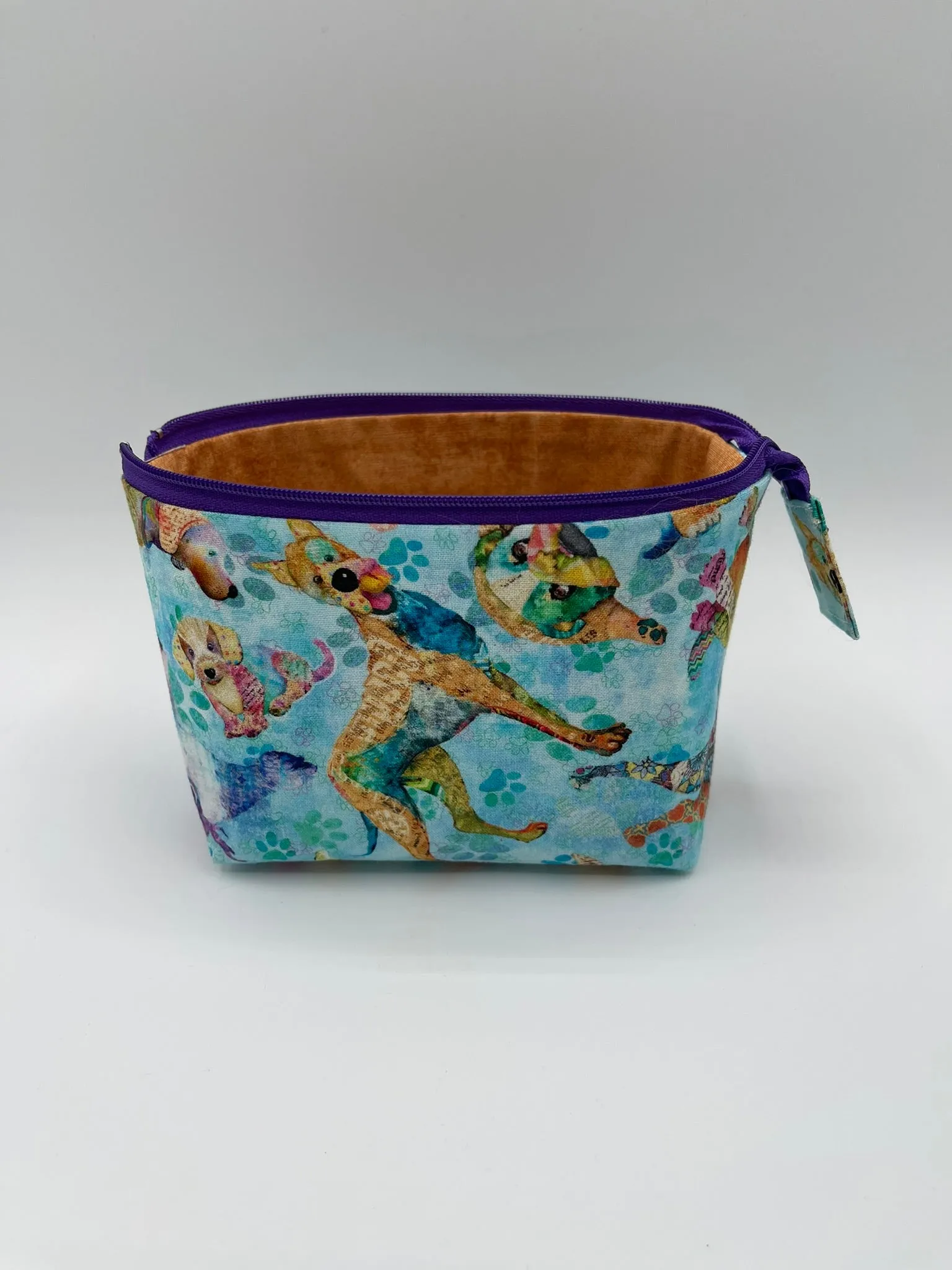 Zipper Bucket Bag - Grunge Dogs on Blue