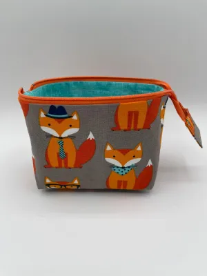 Zipper Bucket Bag - Orange Foxes on Taupe